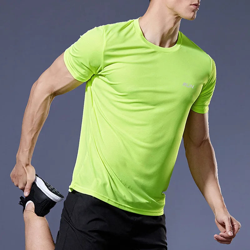 Men'S Running T-Shirt Quick Dry Gym Sport Shirt Tops Short Sleeve Training Exercise Workout Shirts Summer Tops Tee Men Rashguard